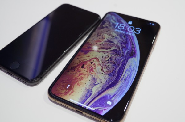 横並びのiPhone 7とiPhone XS