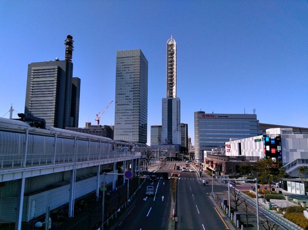 青空のグラデーションがくっきり