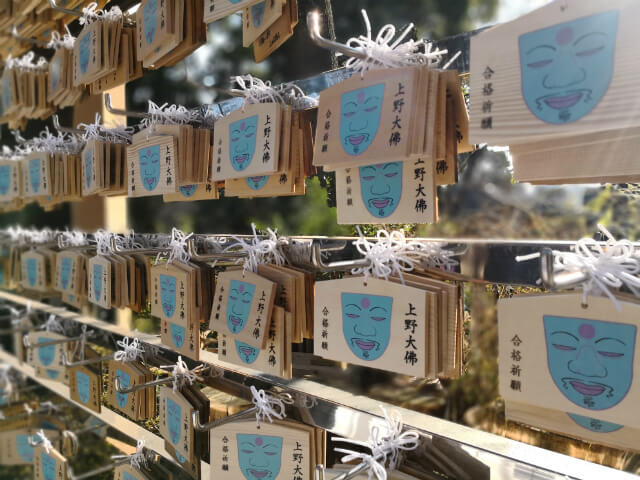 背景はもちろん手前もほどよくボケるため印象的な仕上がりに