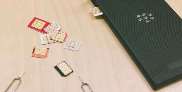 スマホ SIM イメージ