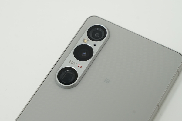 Xperia 1 Ⅵ本体カメラ部分の画像