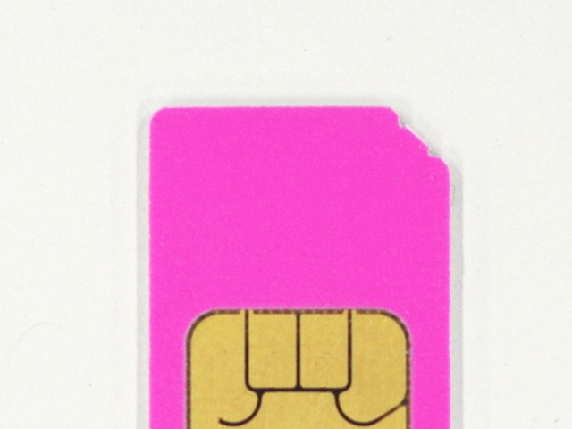 SIMカードの斜め切り。実はこれにも秘密があった