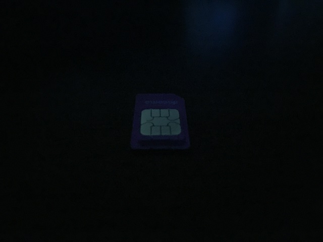 照明を落としたSIM