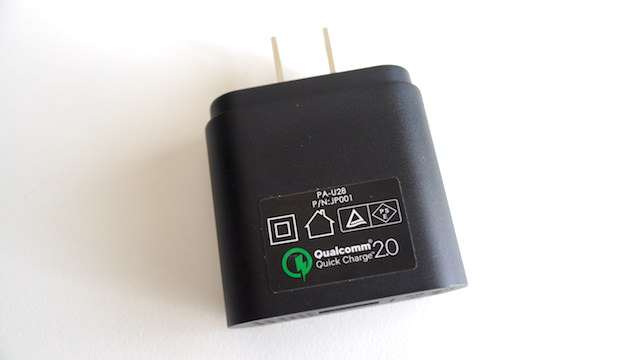 市販のものだとQualcomm Quick Chargeに対応しているものが一般的か
