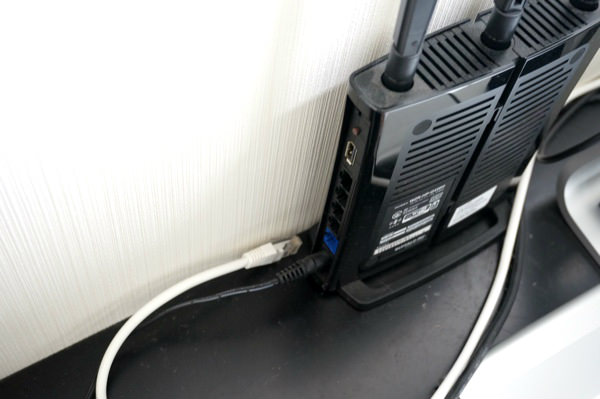 ルーターのケーブルを抜いて検証