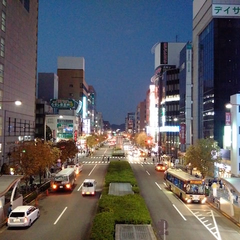 夜の街の景色