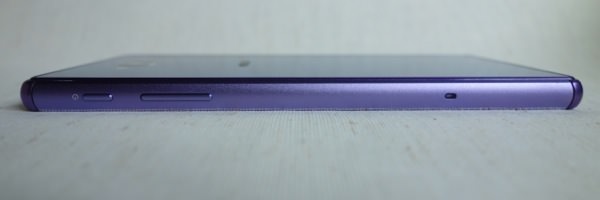 本体右側