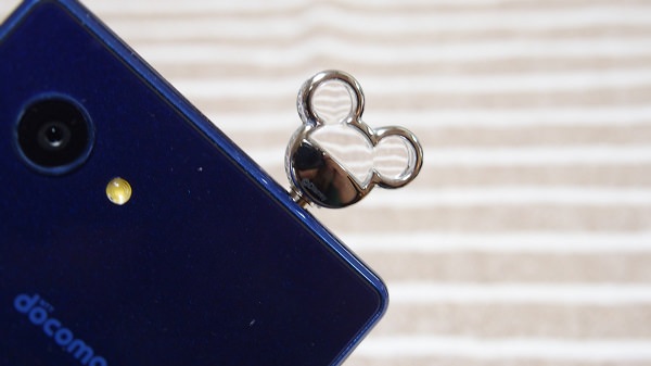 ドコモ Disneymobile Dm 01h は丸ごとディズニー キラキラ好きの女性もディズニー好きな男性も必見