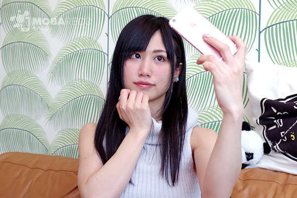 鈴原優美・自撮り