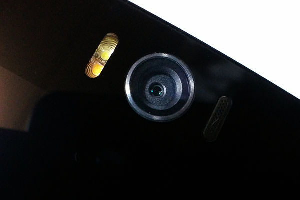 ZenFone Selfie レビュー
