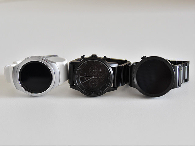 wena wrist デザイン性の高い最新のスマートウォッチと並べても受ける印象は頭一つ抜けている