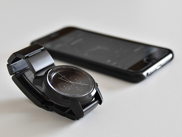 wena wrist 新たなスマートデバイス「wena wrist」