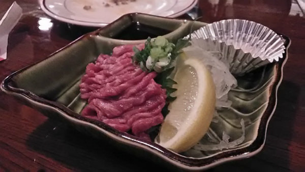 馬刺し
