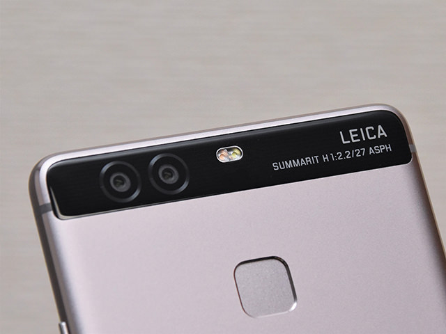 Huawei P9:Leicaとの協業で開発されたデュアルレンズ構成のメインカメラ