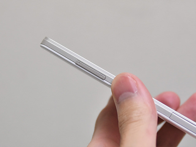 音量キー2度押しでカメラを高速起動できる