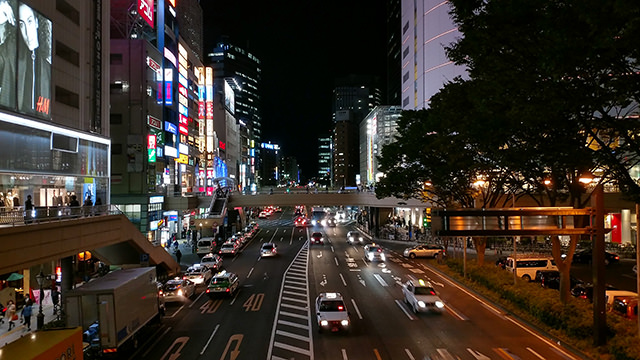 Moto Z カメラ作例:夜の仙台駅前(HDRオン)