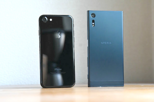 Iphone 7 と Xperia Xz のカメラはどっちがキレイに撮れるのか 性能をガチンコ比較してみた モバレコ 通信 ガジェット 格安sim スマホ インターネット光回線 Wifi Pc の総合情報サイト