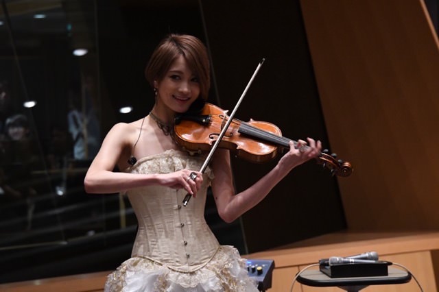 バイオリニストのAyasaさん