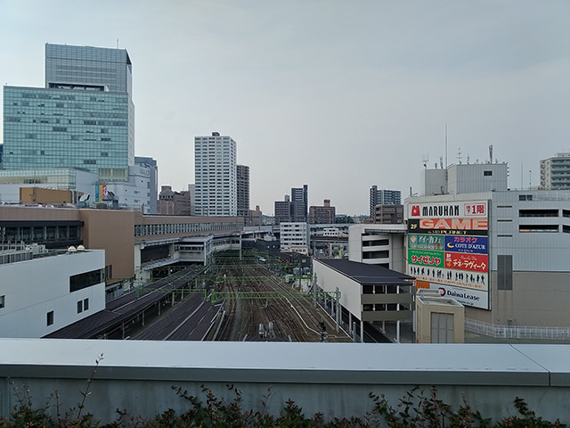 ZenFone Zoom S カメラ作例:やや雲の多い日中に屋外