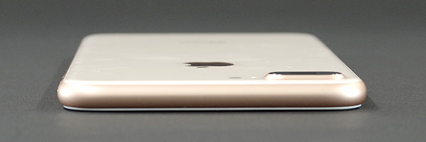 iPhone 8 カラー比較:ゴールド