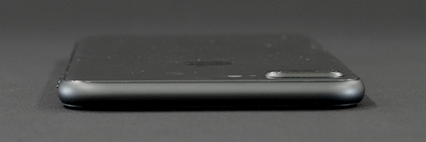 iPhone 8 カラー比較:スペースグレー