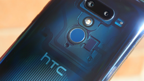 HTC U12+ レビュー！ 使い込んで良さがわかるHTC渾身のハイエンド 