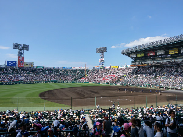 左から等倍/光学2倍/デジタル10倍ズーム。ズームでも劣化しない光学2倍ズームは利用機会が非常に多く、一度使うと非対応のスマートフォンには戻れない