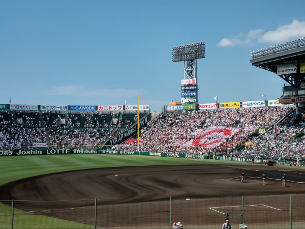 左から等倍/光学2倍/デジタル10倍ズーム。ズームでも劣化しない光学2倍ズームは利用機会が非常に多く、一度使うと非対応のスマートフォンには戻れない