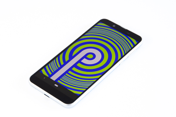 OSには最新のAndroid 9 Pieを搭載