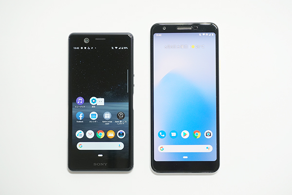 Xperia AceとGoogle Pixel 3aのサイズ比較