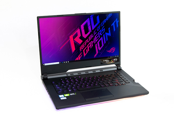 デザインにこだわるROG Strix SCAR III