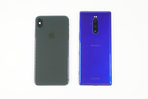 iPhone XS / XS MaxとXperia 1を比較