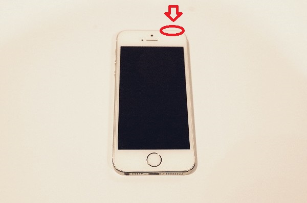 iPhone 5、SE以前を再起動