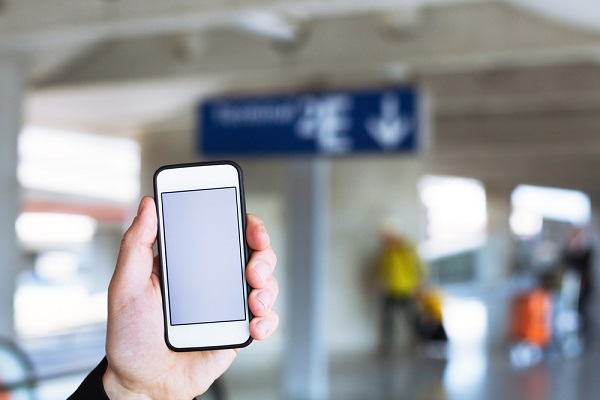 海外でのスマホ利用 イメージ画像