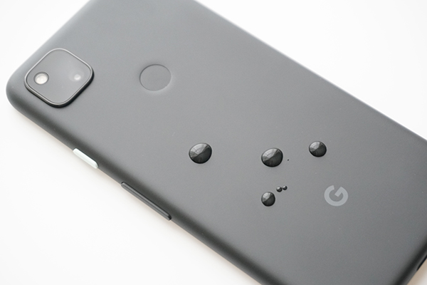 Google Pixel 4a                        - 52