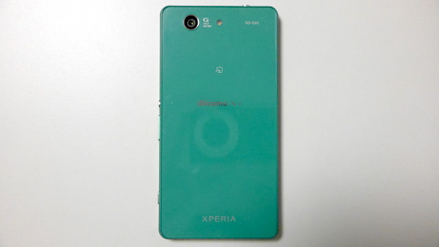 Xperia Z3 Compact(背面)