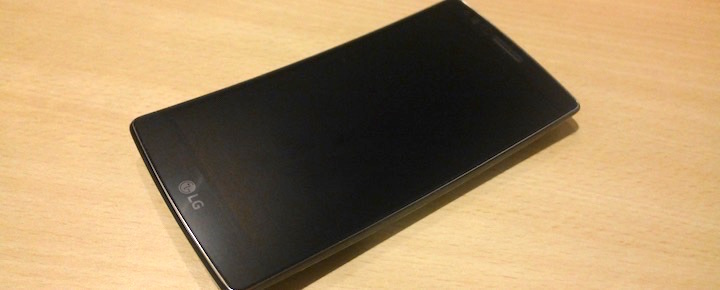 カーブしたデザインが特徴的な「LG G Flex 2」をレビュー(スペック&外観編)
