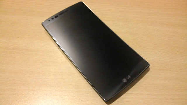 LG G Flex 2の正面