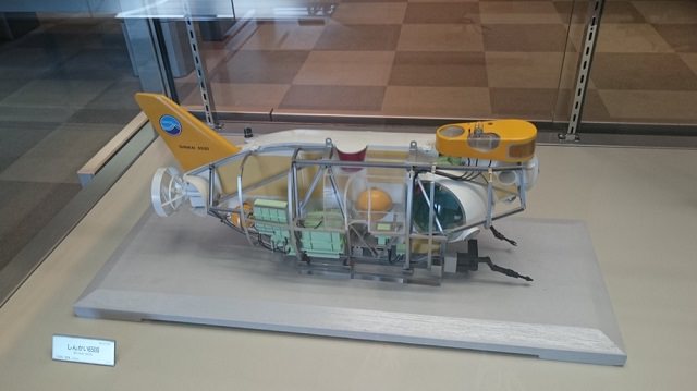 陸海空の乗り物すべてがコレクションホールに集約されているおかげで、一日中楽しむことができる。子供だけでなく大人も夢中になっていた(特に筆者)