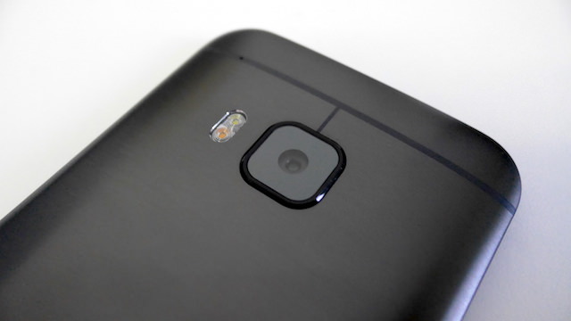 HTC One M9のアウトカメラ