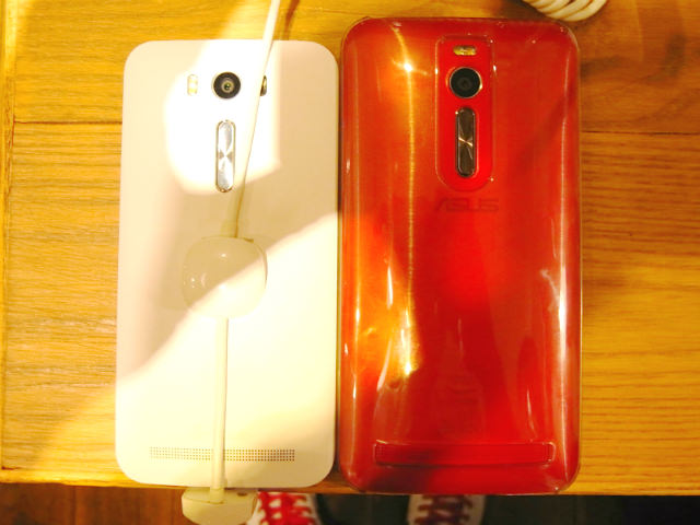 ZenFone 2とのサイズ比較