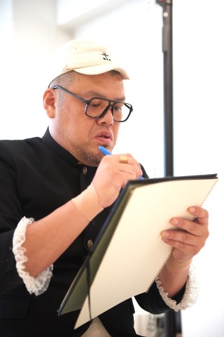 川島邦弘(かわしま・くにひろ)