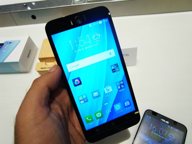 あれ?これってZenFone 2じゃないの?