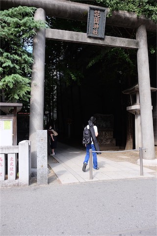そろそろ心が折れそうなので、パワーをもらいに花園神社へ