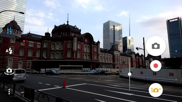 露出とホワイトバランスの調整がすぐできる