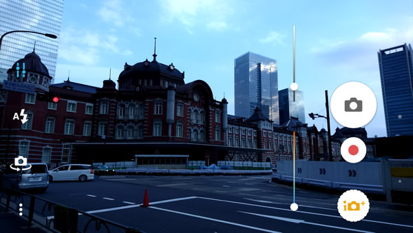 露出とホワイトバランスの調整がすぐできる