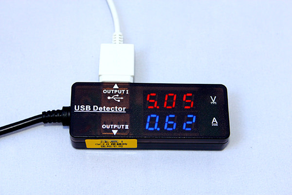 100円ショップで購入したケーブル 0.62A
