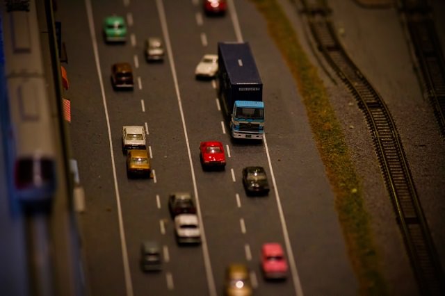 趣向に合わせて中古車を選ぶようにスマホを見てみると?