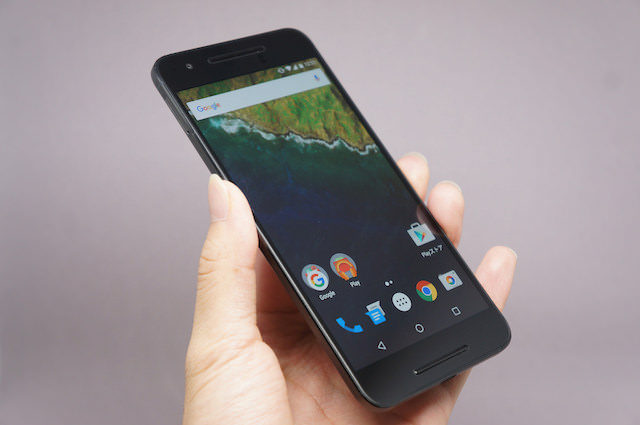最新のAndroid 6.0を搭載する「Nexus 6P」