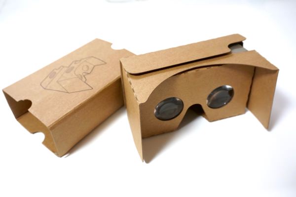 ダンボールで作られたVRグラスです
